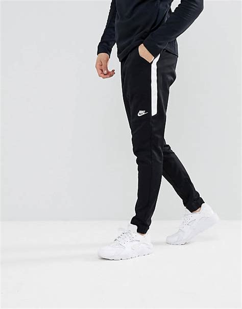 jogginghose herren nike tribute schwarze in schmaler passform|Nike – Tribute – Schwarze Jogginghose in schmaler Passform.